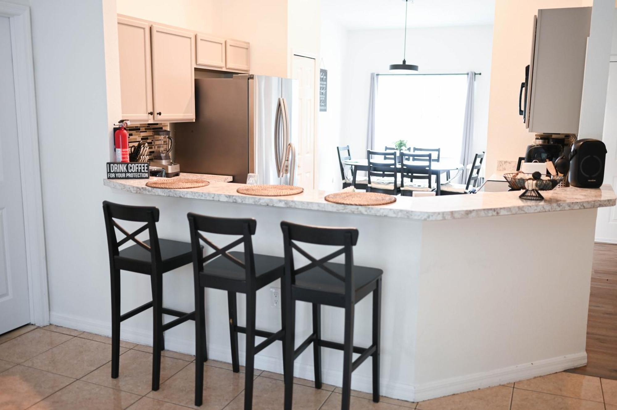 Home Away From Home Close To Parks - Pet Friendly Davenport Exterior photo